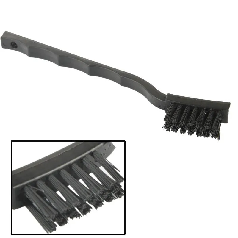17.5cm Curved Anti-static Brush - Black