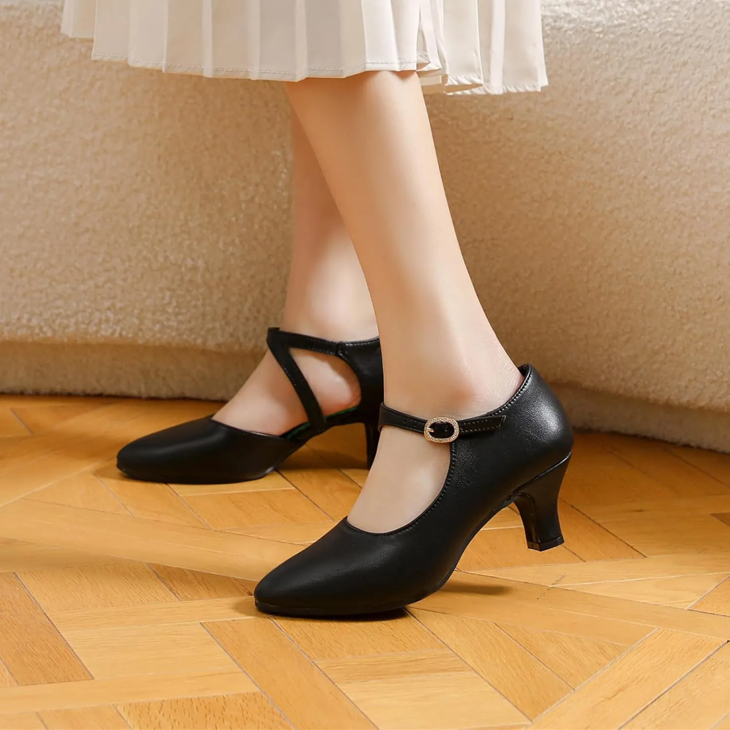 AOQUNFS Women Character Dance Shoes Ballroom Salsa Practice Performance Dancing Shoes,132-20