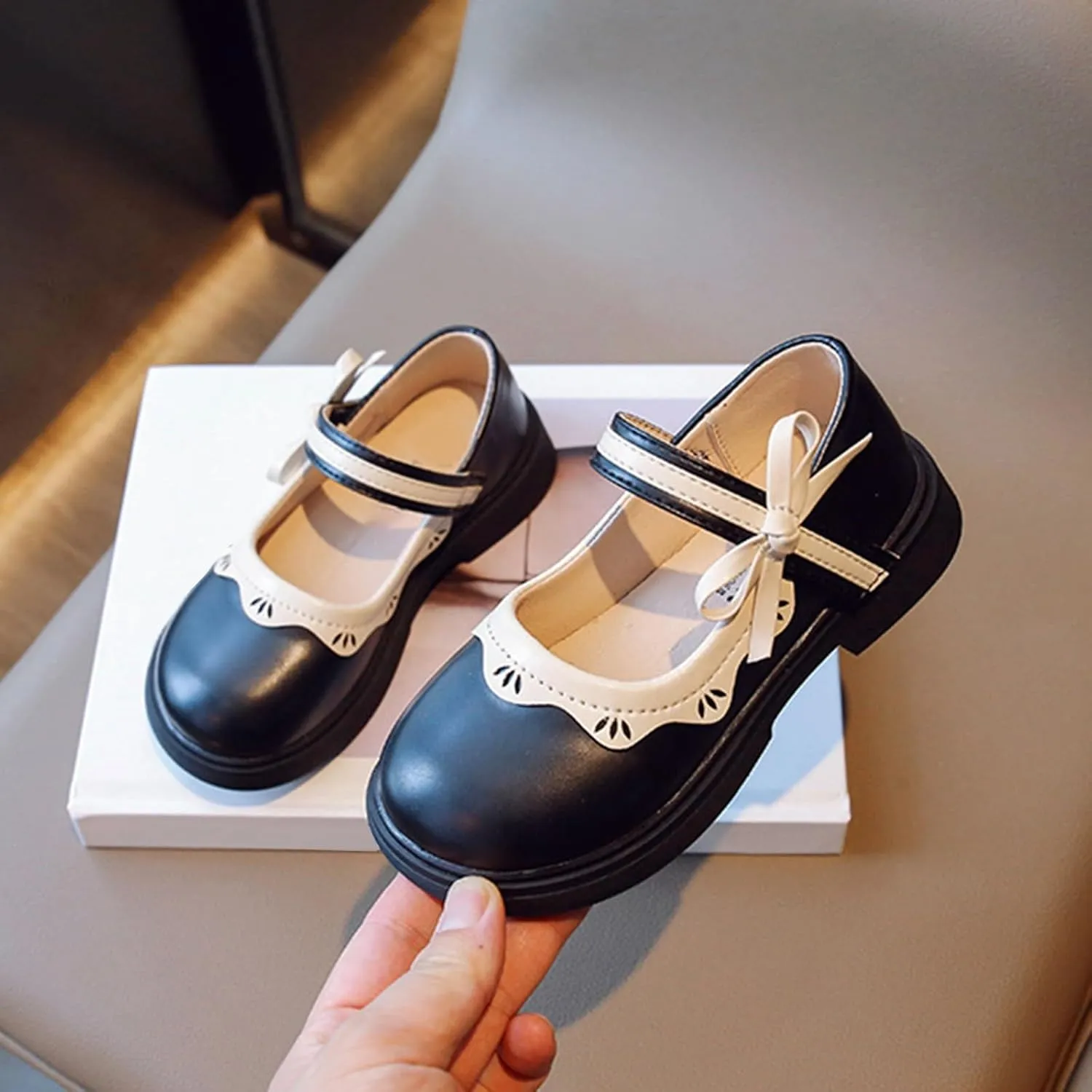 Girls Flats Mary Jane Flower Girl Dress Shoes School Wedding Party Leather Bowknot Shoes for Kids Soft Sole Sandals