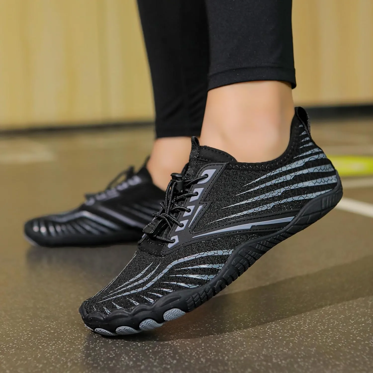 Hike Barefoot Shoes Women Mens Footwear Barefoot Shoes Pro Athletic Hiking Shoes, Wide Toe Box Breathable & Non-Slip Shoes Beach Surfing Walking Shoes Unisex Footwear