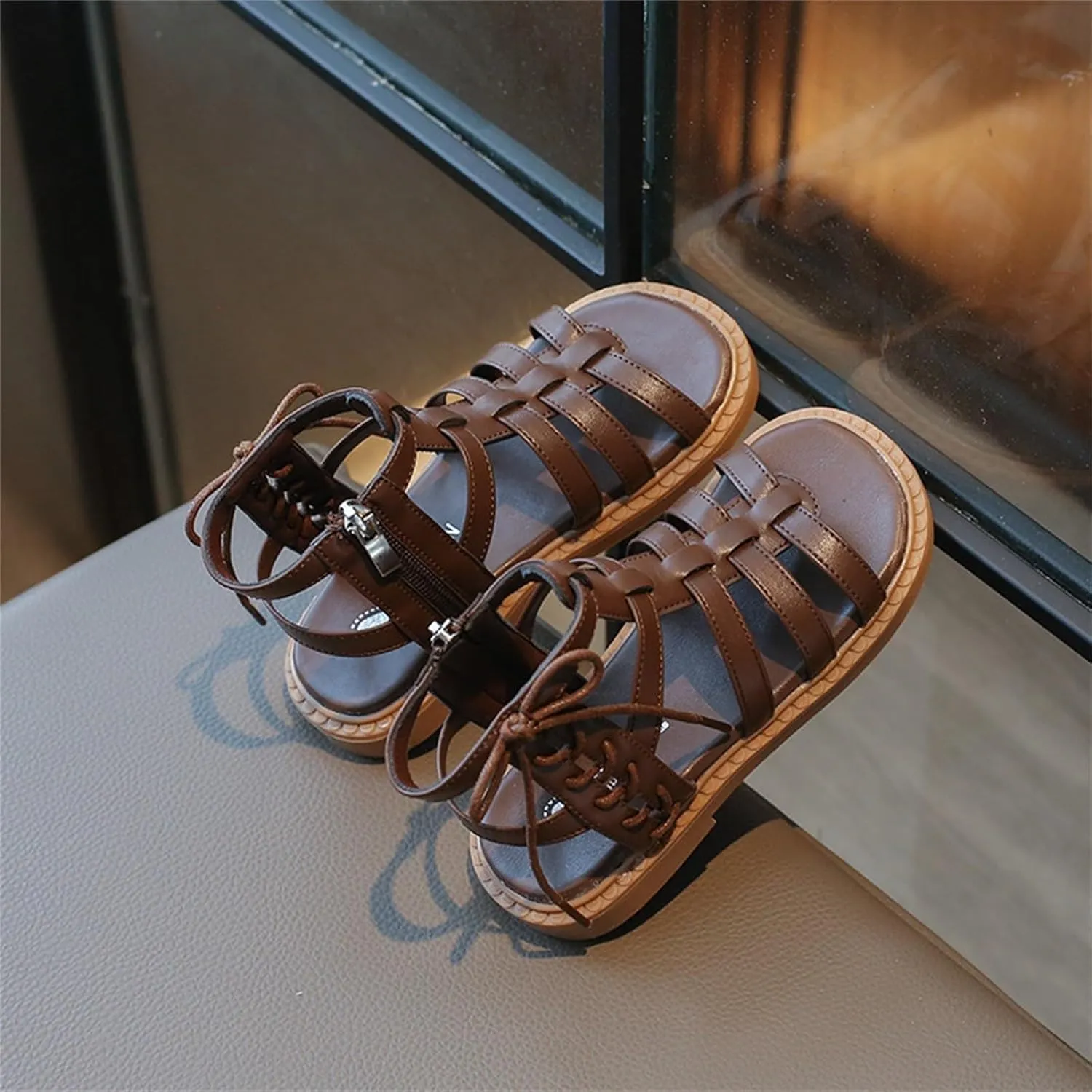 Kids High Top Flat Strappy Sandals for Girls, Retro Roman Open Toe Shoes with Ankle Strap, Cute Preppy Big Kid Shoe