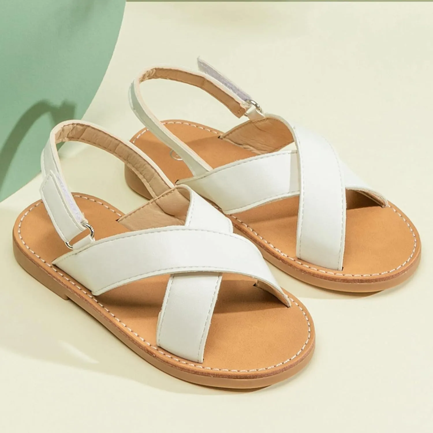 Little Girls Slip On Flat Sandals Open Toe Non-Slip Fashion Beach Pool Casual Shoes Swimming Slippers for Kids