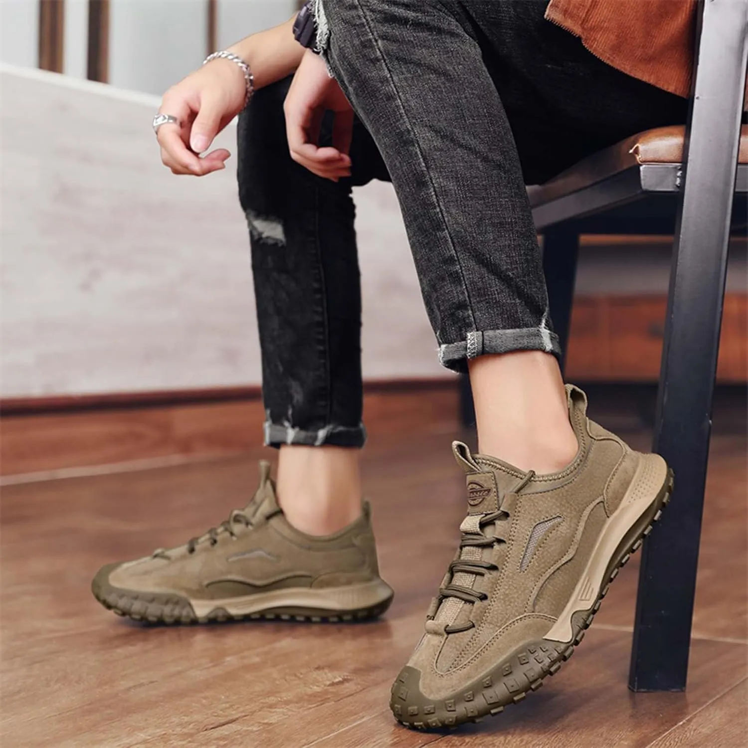 Men's Anti-slip Hiking Shoes Waterproof Men's Climbing Shoes Lightweight Cross-country Running Shoes Traveling Outdoor Backpacking Shoes Casual Walking Work Shoes Outdoor Sports Shoes