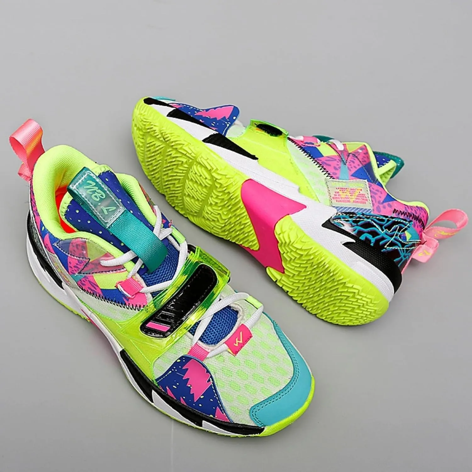 Men's Breathable Mesh Basketball Shoes Lightweight Anti Slip Sports Shoes Shock-Absorbing Running Boots