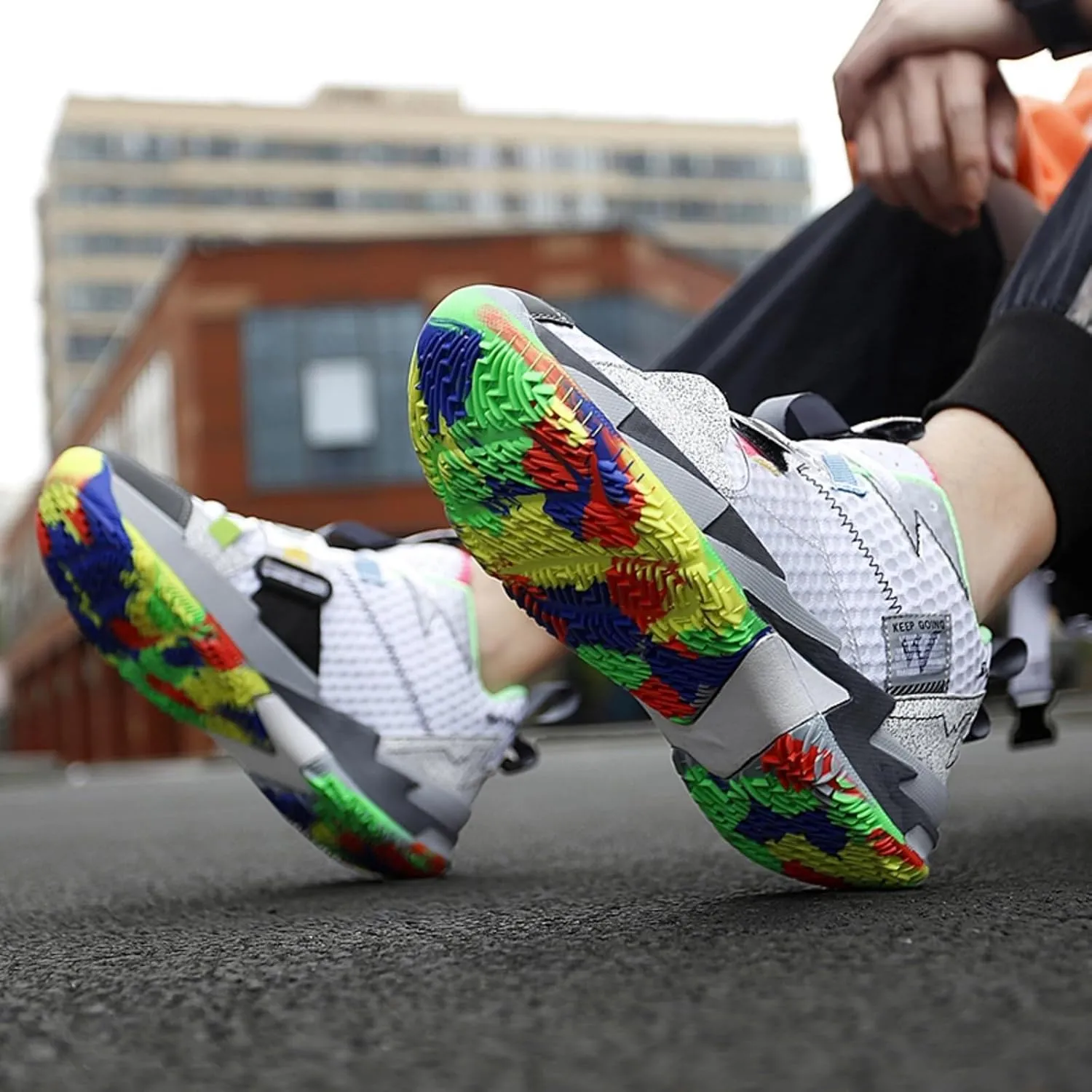 Men's Breathable Mesh Basketball Shoes Lightweight Anti Slip Sports Shoes Shock-Absorbing Running Boots