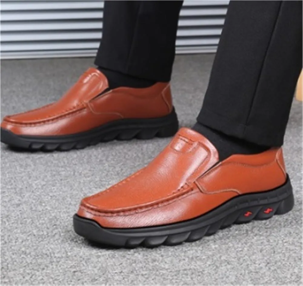 Mens Leather Loafers Slip On Breathable Comfortable Lightweight Driving Shoes Flat Heel Outdoor Shoes