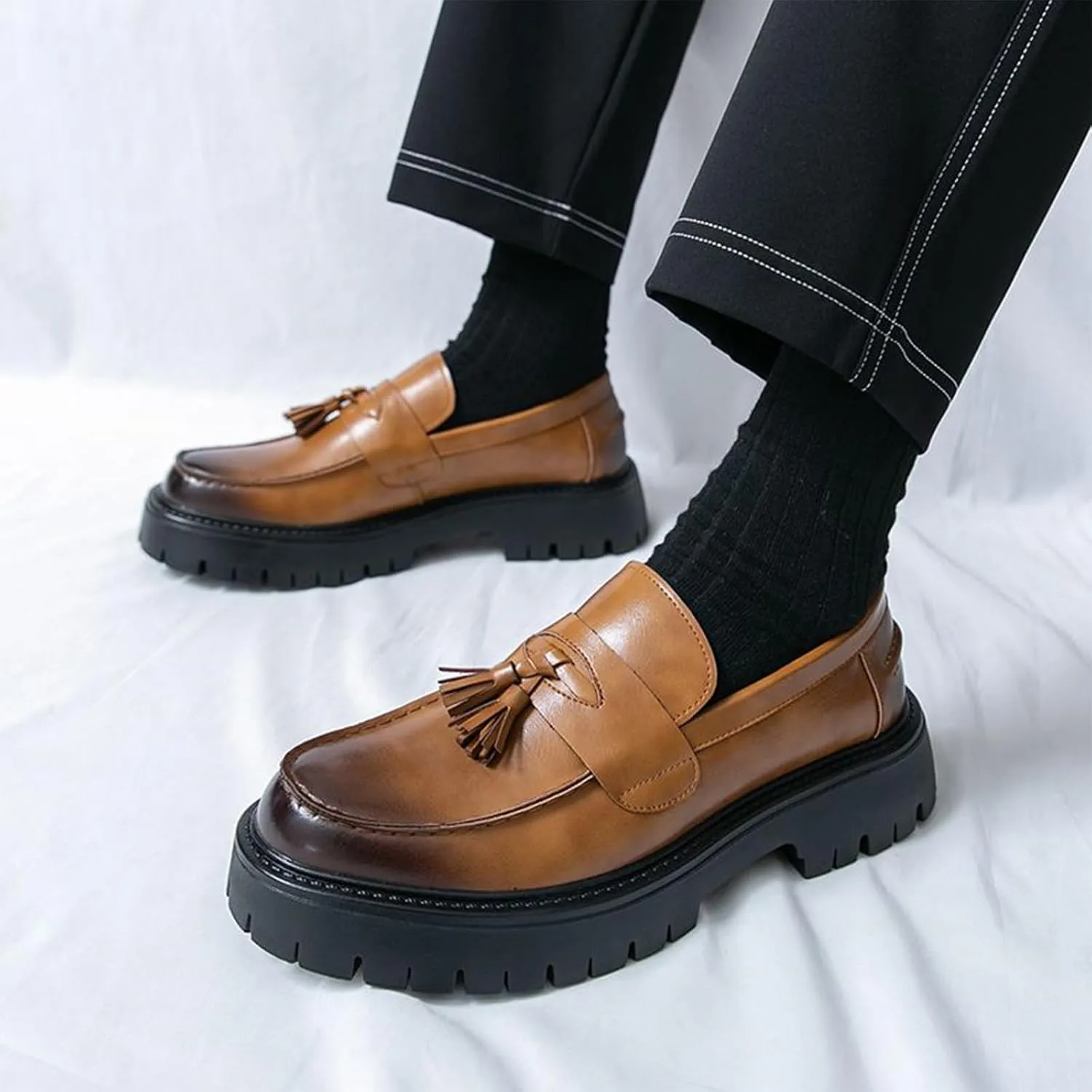 Men's Leather Tassel Platform Penny Loafers Comfort Wide Round Toe Non Slip Lug Sole Slip On Dress Shoes Business Office Casual Shoes