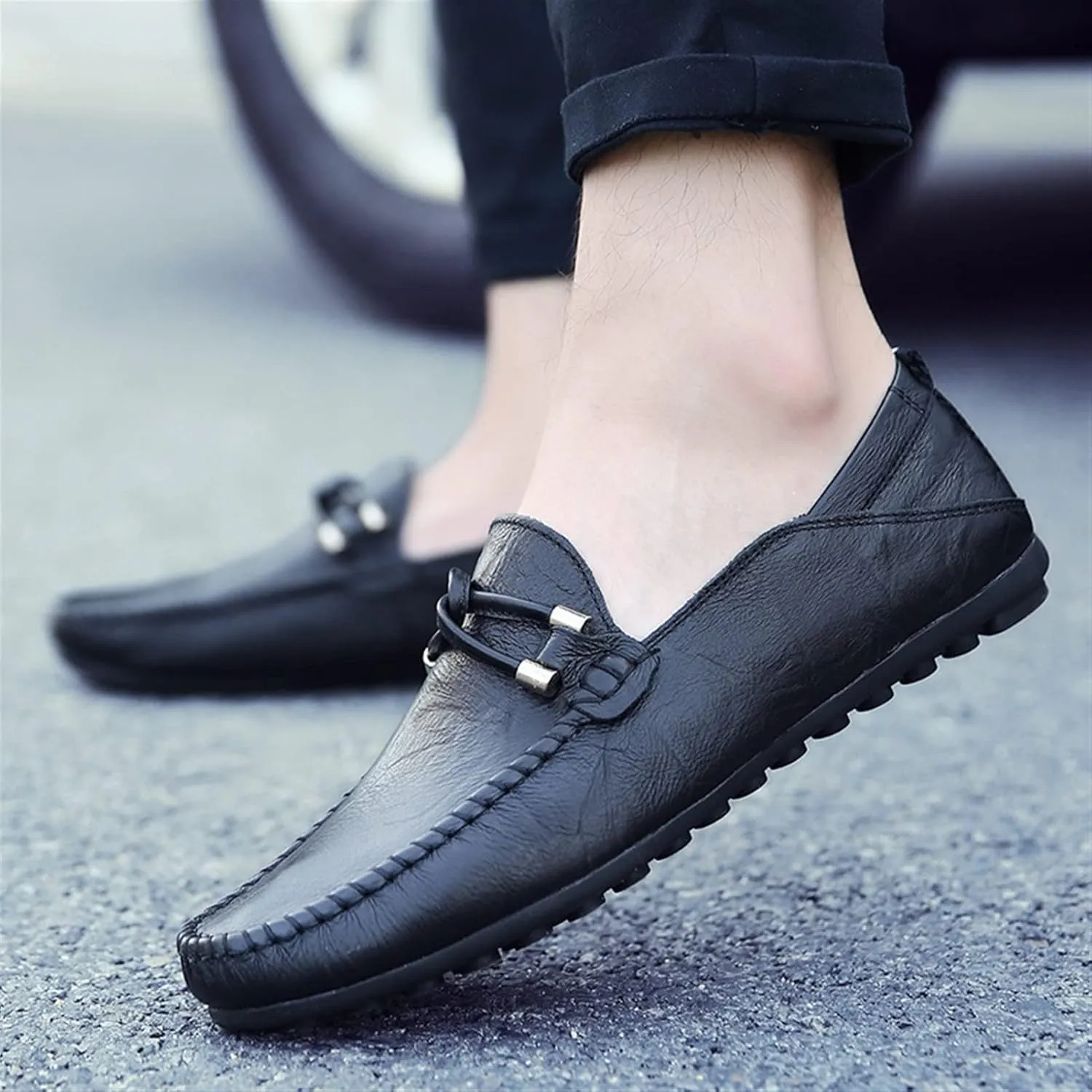 Men's Loafers Shoes Genuine Leather Round Toe Stitching Details Slip Resistant Lightweight Flat Heel Casual Slip-on