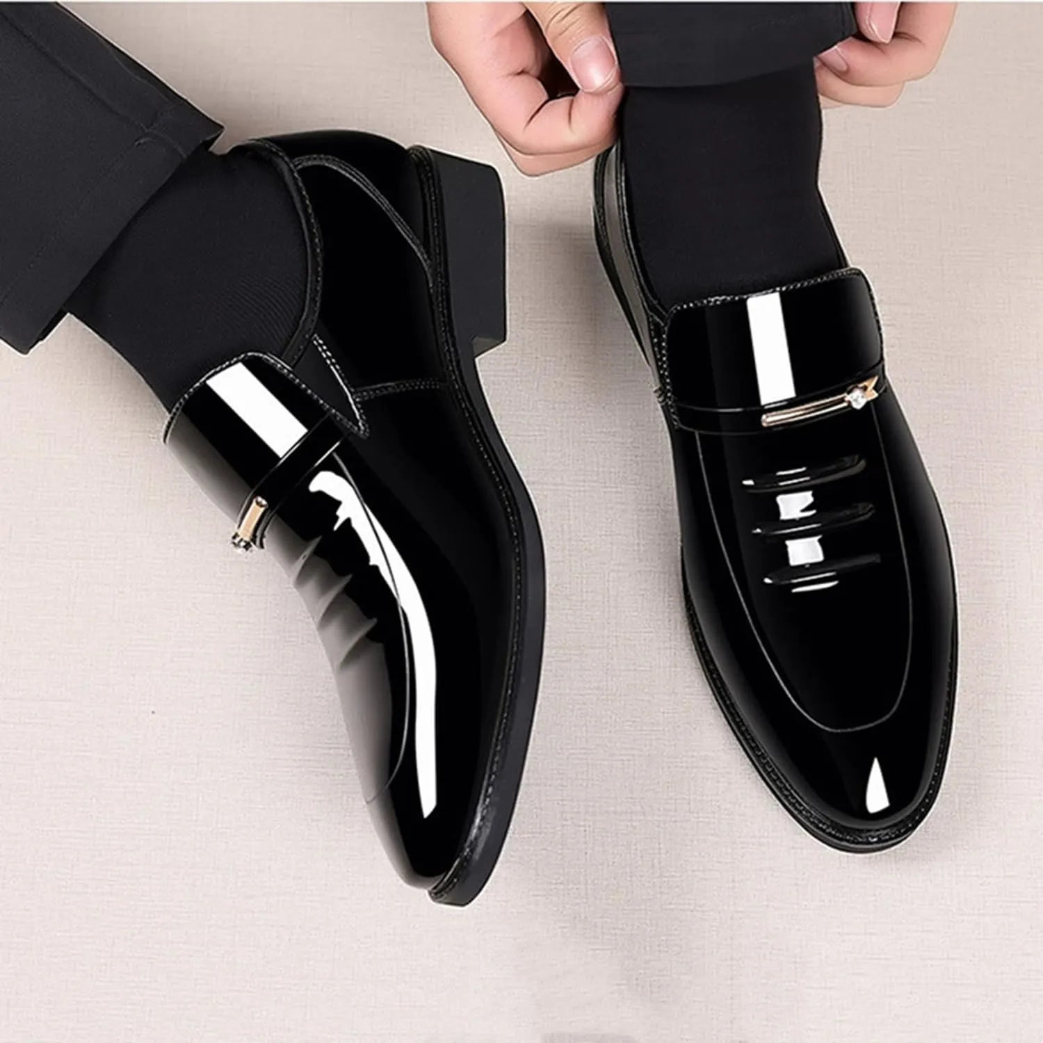 Men's Retro Patent Leather Slip On Dress Shoes Formal Business Oxford Shoes Driving Loafers for Men