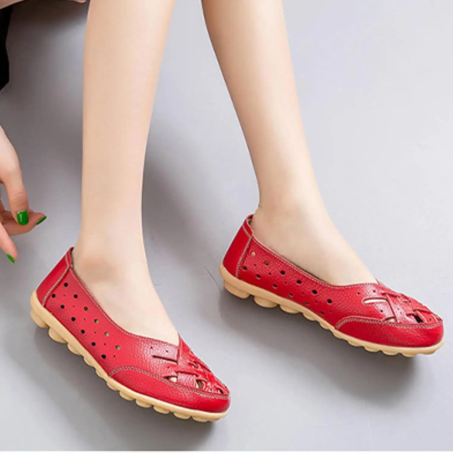 Owlkay New Casual Women Shoes,Orthopedic Loafers in Breathable Leather,Women's Cowhide Leather Shoes Loafers Flats Sandals Slip-On Cutout