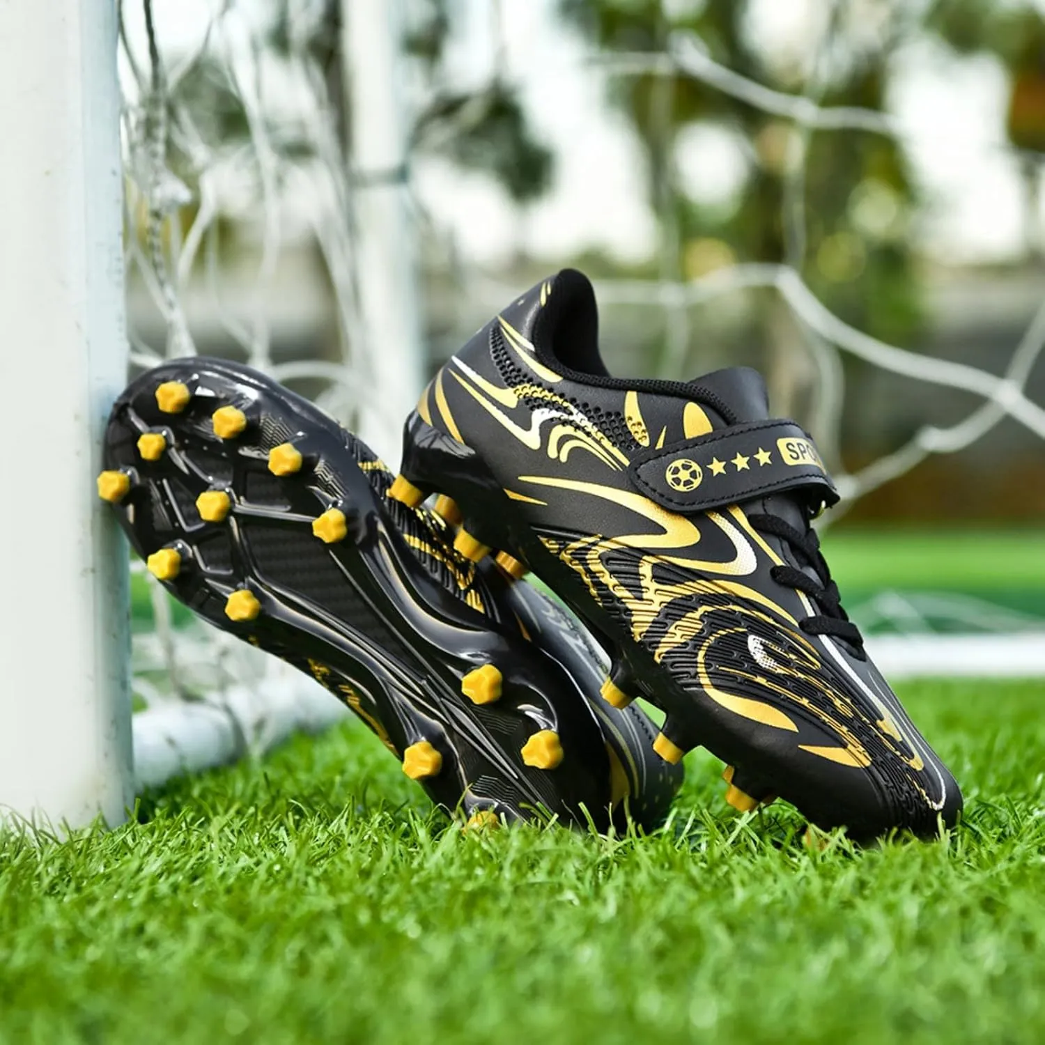 Soccer Cleats for Boys & Girls ?C Youth Lightweight Football Shoes for Kids ?C Indoor/Outdoor Athletic Training, Running, and Soccer ?C Non-Slip Comfortable Kids Cleats