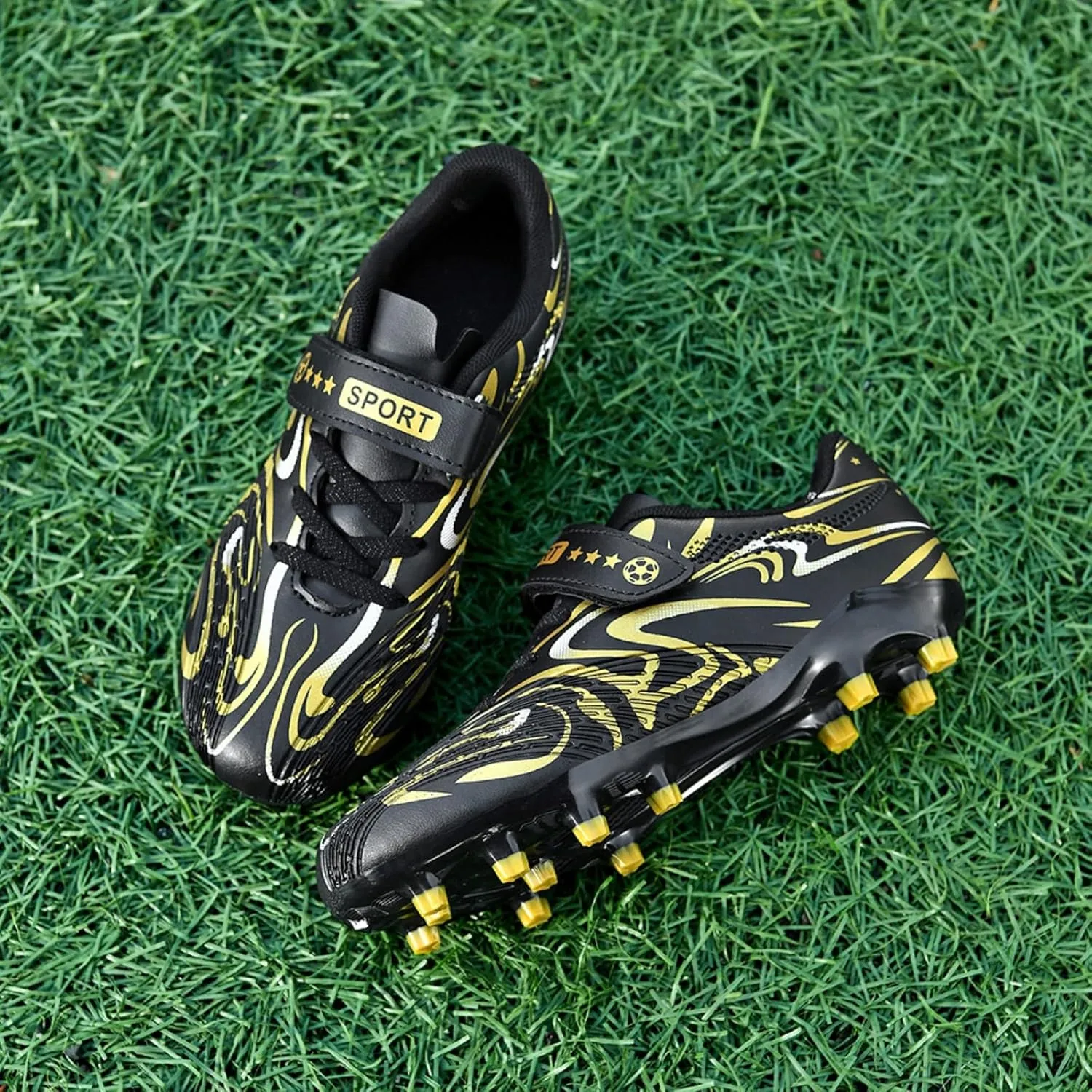 Soccer Cleats for Boys & Girls ?C Youth Lightweight Football Shoes for Kids ?C Indoor/Outdoor Athletic Training, Running, and Soccer ?C Non-Slip Comfortable Kids Cleats