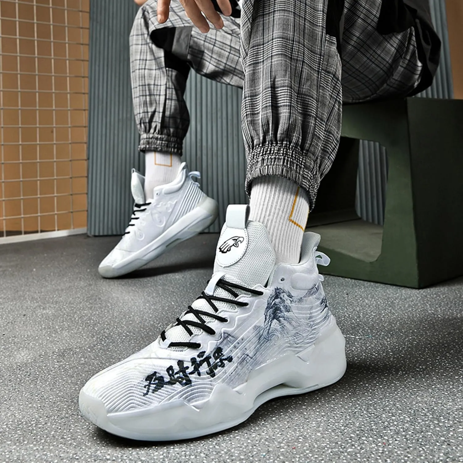 Unisex Basketball Shoes Shock-Absorbing Wear-Resistant Fashionable Lightweight Sports Training Boots