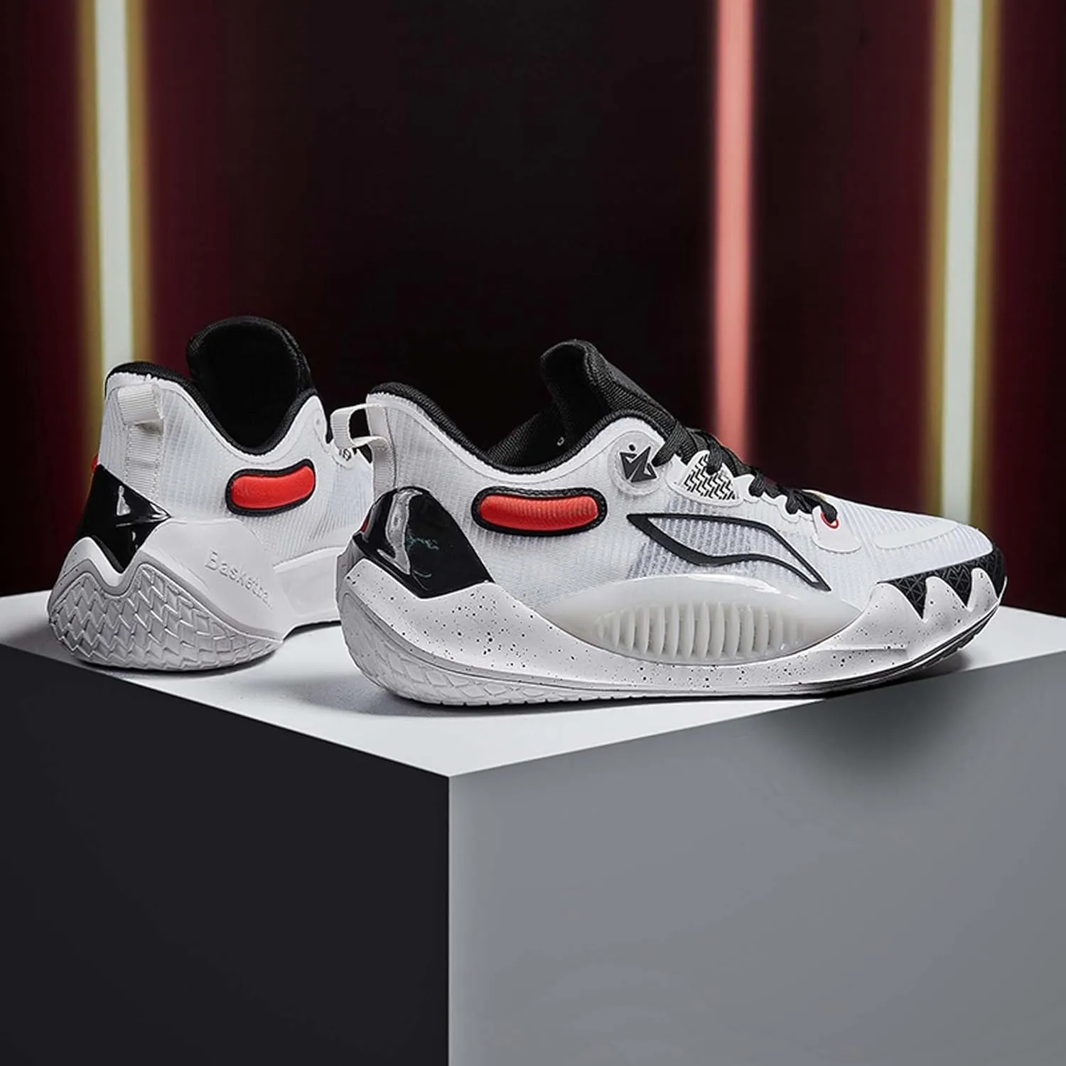 Unisex Basketball Shoes with Soft Sole Anti Slip Wear-Resistant Shock-Absorbing Breathable Fashionable Sports Boots