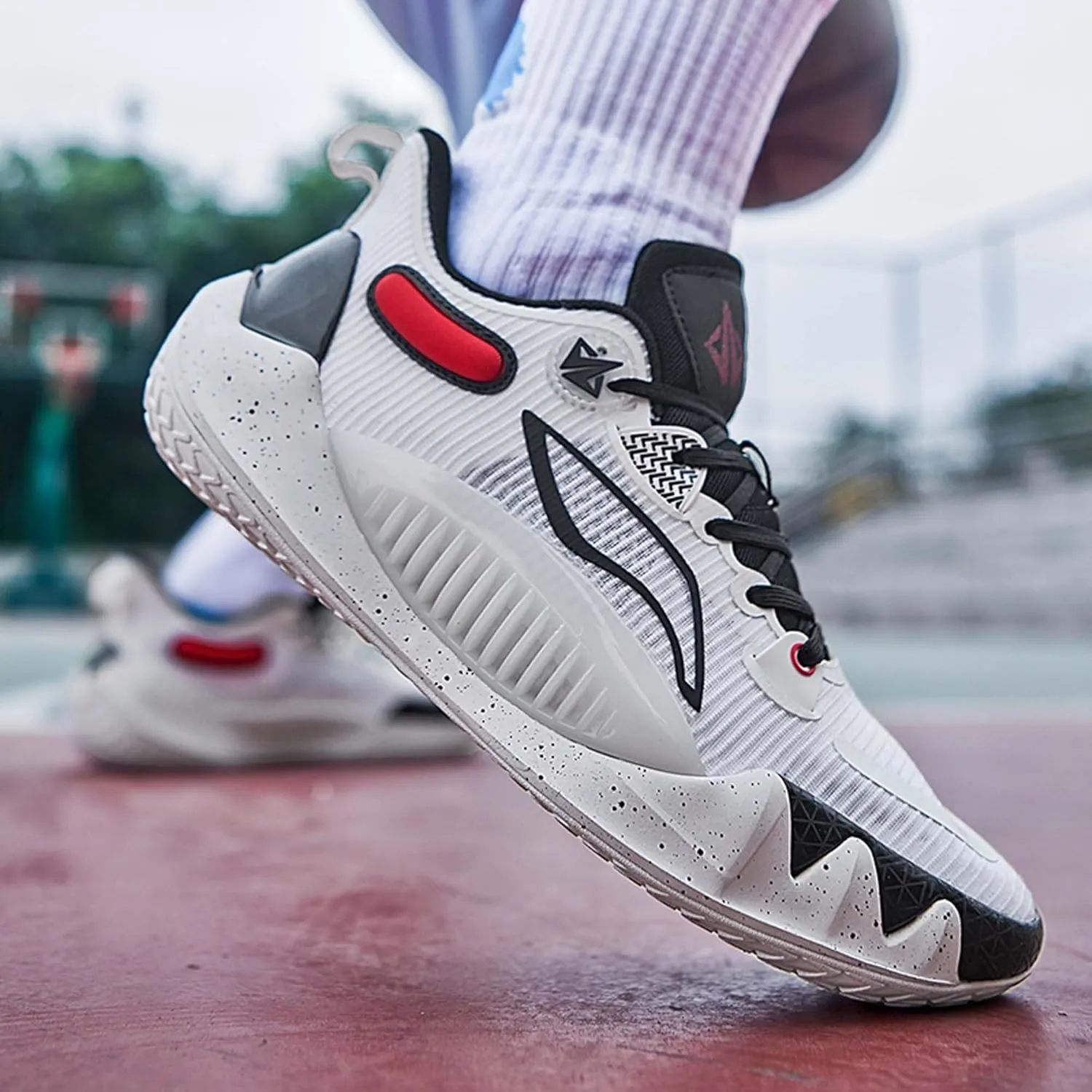 Unisex Basketball Shoes with Soft Sole Anti Slip Wear-Resistant Shock-Absorbing Breathable Fashionable Sports Boots