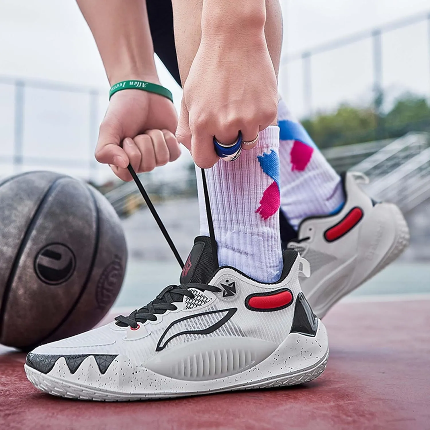 Unisex Basketball Shoes with Soft Sole Anti Slip Wear-Resistant Shock-Absorbing Breathable Fashionable Sports Boots