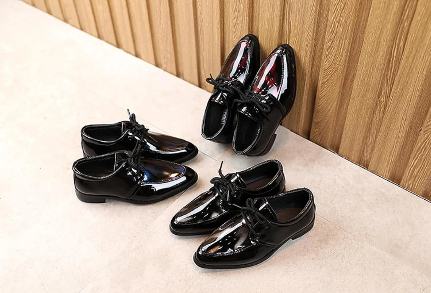 Unisex Kids Patent Leather Shoes, Pointed Toe Lace-up Dress Shoes, Shiny Performance Footwear for Boys and Girls