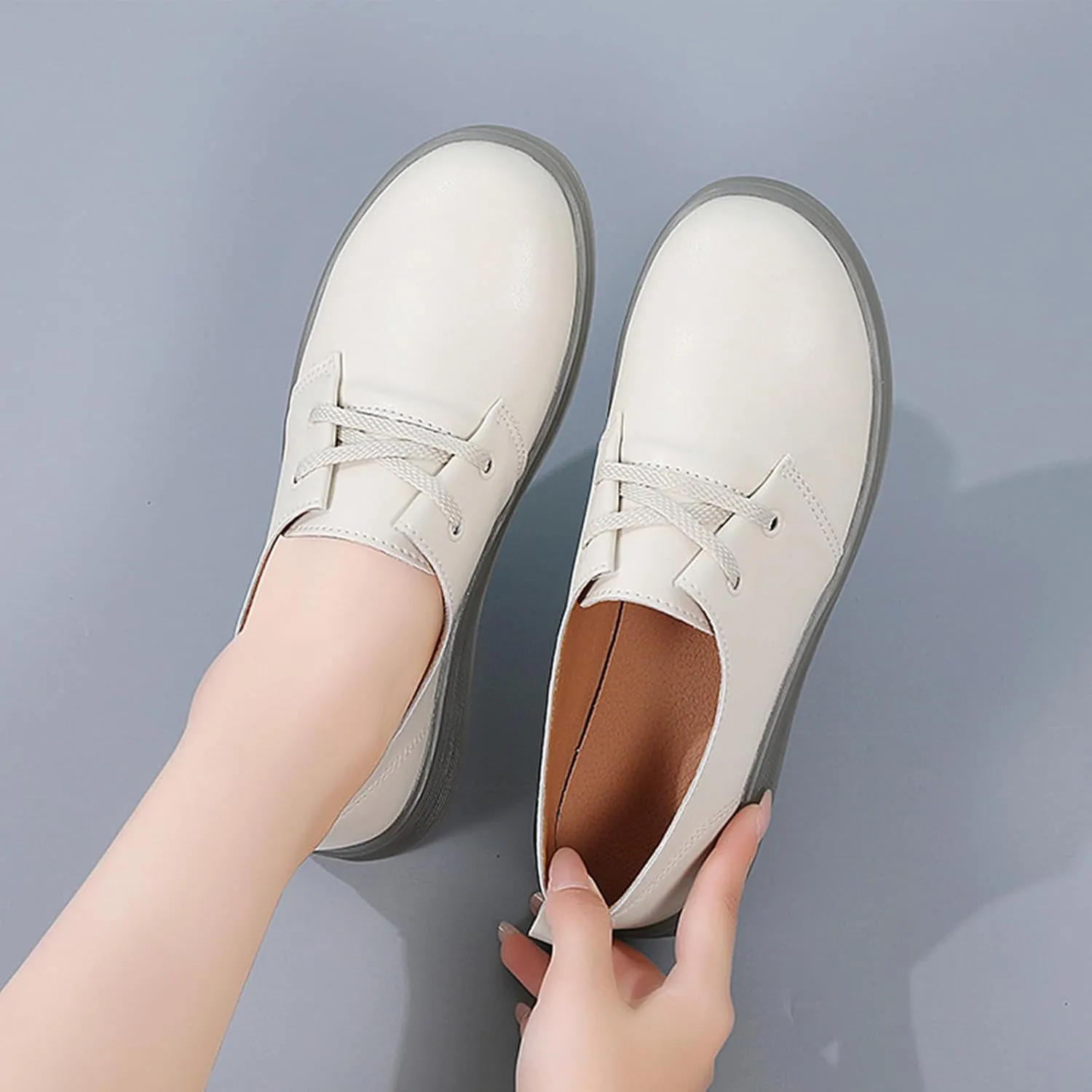 Women's Leather Casual Flat Oxford Shoes Comfort Round Toe Non Slip Breathable Lace Up Dress Shoes for Work Dating Shopping